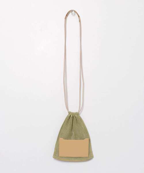 URBAN RESEARCH(アーバンリサーチ)の「メッシュ巾着バッグ(ショルダーバッグ・レディース・ブラック/カーキ/アイボリー・-)」の10枚目の写真