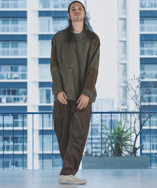 ANGENEHM（アンゲネーム）の「mlt3497-Suede Like Cardboard Knit×Corduroy Switch Pullover (MADE IN JAPAN) プルオーバー（Tシャツ/カットソー・メンズ・オリーブ/ブラック・M/L/S）」の7枚目の写真