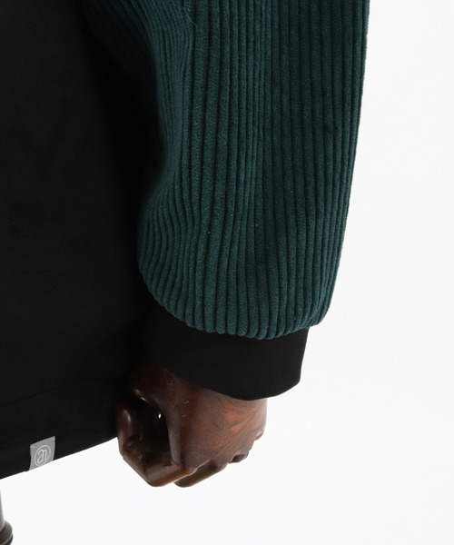 ANGENEHM（アンゲネーム）の「mlt3497-Suede Like Cardboard Knit×Corduroy Switch Pullover (MADE IN JAPAN) プルオーバー（Tシャツ/カットソー・メンズ・オリーブ/ブラック・M/L/S）」の19枚目の写真