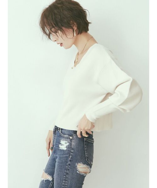 GYDA（ジェイダ）の「オフショルマトンスリーブニット TOPS（ニット/セーター・レディース・ブラック/ベージュ/アイボリー・FREE）」の15枚目の写真