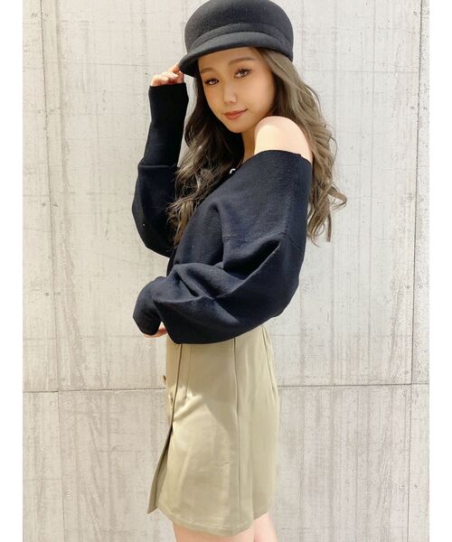 GYDA（ジェイダ）の「オフショルマトンスリーブニット TOPS（ニット/セーター・レディース・ブラック/ベージュ/アイボリー・FREE）」の8枚目の写真