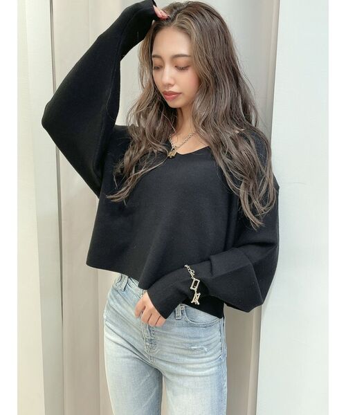 GYDA（ジェイダ）の「オフショルマトンスリーブニット TOPS（ニット/セーター・レディース・ブラック/ベージュ/アイボリー・FREE）」の6枚目の写真