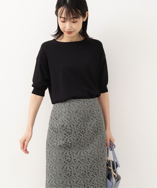 NATURAL BEAUTY BASIC（ナチュラルビューティーベーシック）の「バックパールボタンニット/0171270800（ニット/セーター・レディース・ブラック/オフホワイト/ピンク・MEDIUM）」の2枚目の写真