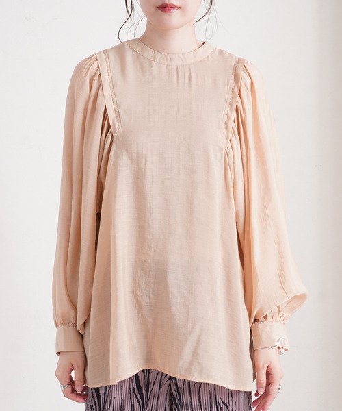 Fizz(フィズ)の「【Fizz/フィズ】 バックリボンボリューム袖シアーブラウス(シャツ/ブラウス・レディース・ブラック/オリーブ/サンドベージュ・M)」の16枚目の写真