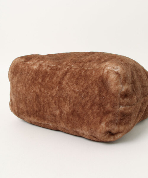 VIOLAd'ORO（ヴィオラドーロ）の「【VIOLAd'ORO(ヴィオラドーロ)】エコファーショルダーバッグ（ショルダーバッグ・レディース・ベージュ・FREE）」の5枚目の写真