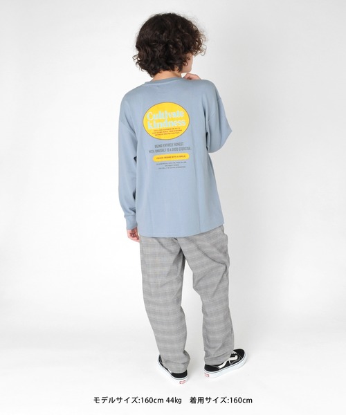 GLAZOS(グラソス)の「厚手天竺・ドロップショルダー切替オーバルバックプリント長袖Tシャツ(Tシャツ/カットソー・キッズ・ライトブルー/ホワイト/チャコールグレー・130cm/150cm/140cm/170cm/160cm)」の16枚目の写真