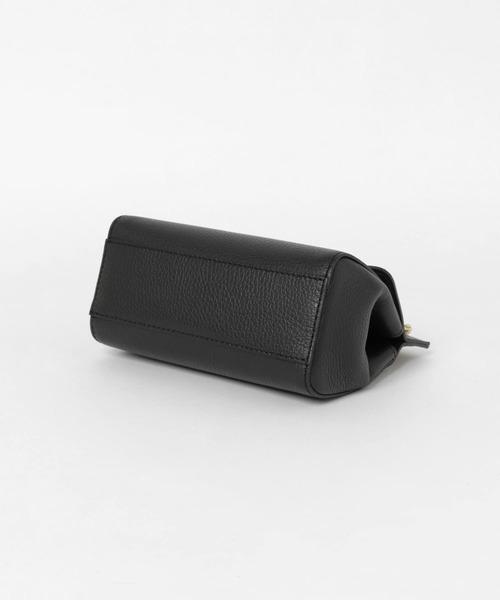 AULENTTI（オウレンティ）の「AULENTTI　レザーショルダーバッグ（ショルダーバッグ・レディース・ブラック/ブラウン・-）」の8枚目の写真