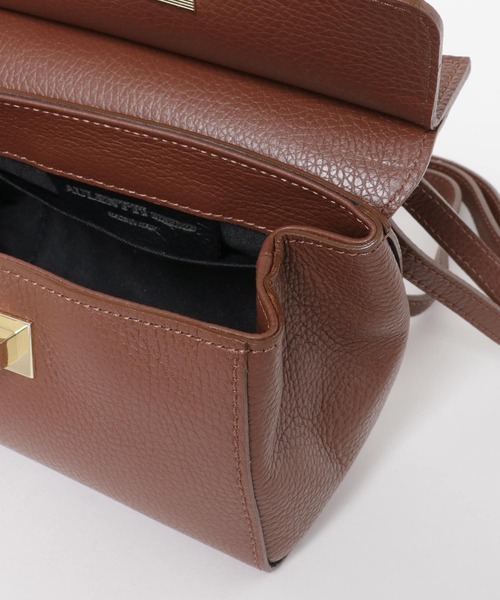 AULENTTI オウレンティ ショルダーバッグ レザー CUOIO BROWN AULENTTI(オウレンティ)の「AULENTTI レザーショルダーバッグ