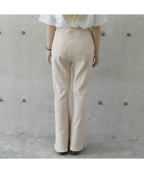 VIBGYOR(ヴィブジョー)の「VIBGYOR Select/リブフレアパンツ(YA)(その他パンツ・レディース・ホワイト/ベージュ・FREE)」の11枚目の写真