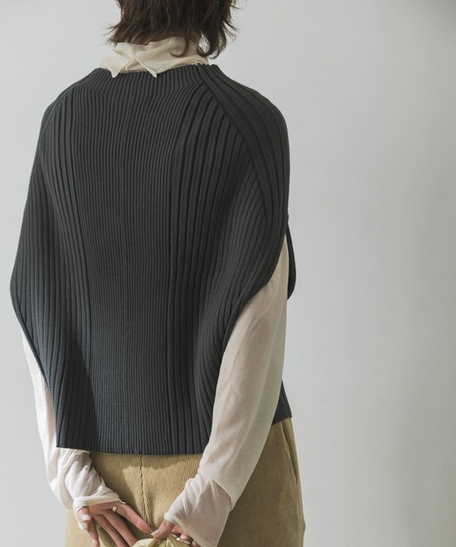 URBAN RESEARCH（アーバンリサーチ）の「リブニットベスト（ニット/セーター・レディース・グレー系その他/グリーン系その他/ブラウン・FREE）」の12枚目の写真