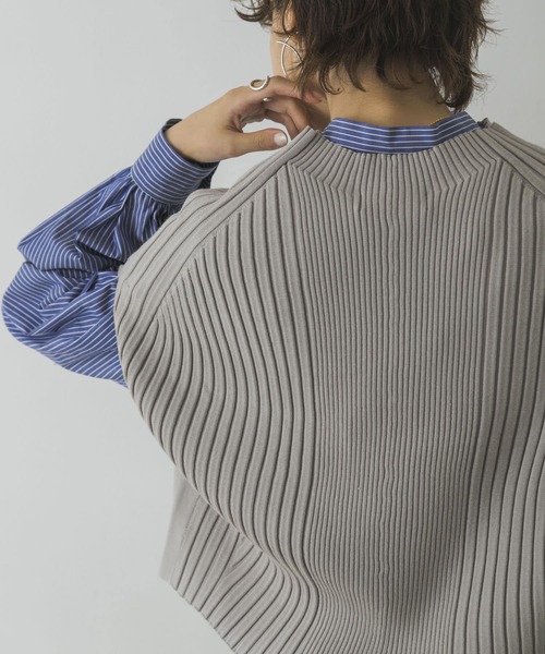 URBAN RESEARCH（アーバンリサーチ）の「リブニットベスト（ニット/セーター・レディース・グレー系その他/グリーン系その他/ブラウン・FREE）」の21枚目の写真