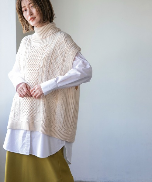 A part by（アパートバイ）の「5GAcWケーブルベスト　237121（ベスト・レディース・アイボリー/ブラック/チャコールグレー・FREE）」の2枚目の写真