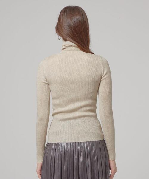 closet story(クローゼットストーリー)の「<closet story>ベーシック リブ ラメ タートルネック ニット -ウォッシャブル-(ニット/セーター・レディース・ブラック/ネイビー/ナチュラル・FREE)」の6枚目の写真