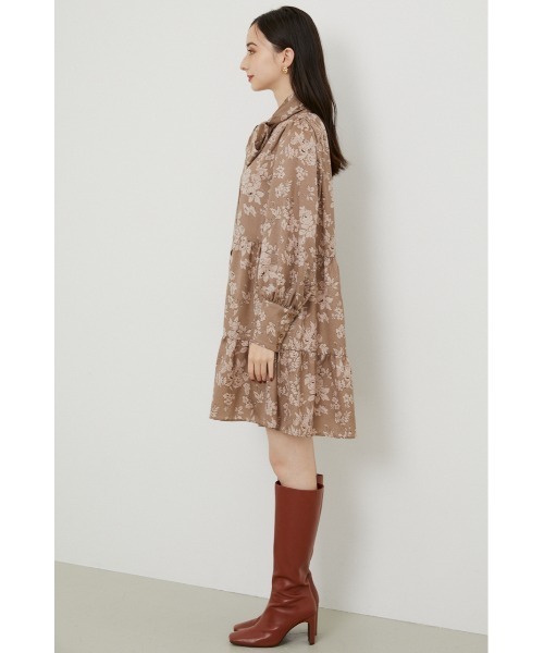 rienda(リエンダ)の「ボウタイティアードシャツワンピース(シャツワンピース・レディース・ライトグリーン/ダークパープル/ブラウン系その他・SMALL/MEDIUM)」の21枚目の写真