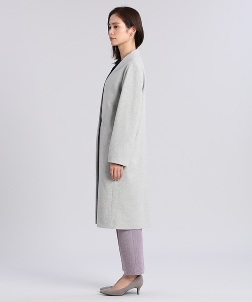 INED CLARO(イネドクラロ)の「【WEB限定】super110'sカラーレスコート 通勤 ノーカラー(ノーカラーコート・レディース・ライトホワイト/ネイビー・11号/9号/7号)」の4枚目の写真