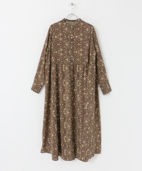 URBAN RESEARCH ROSSO(アーバンリサーチロッソ)の「アラベスクマキシシャツワンピース(ワンピース・レディース・ブラウン/ネイビー・FREE)」の5枚目の写真