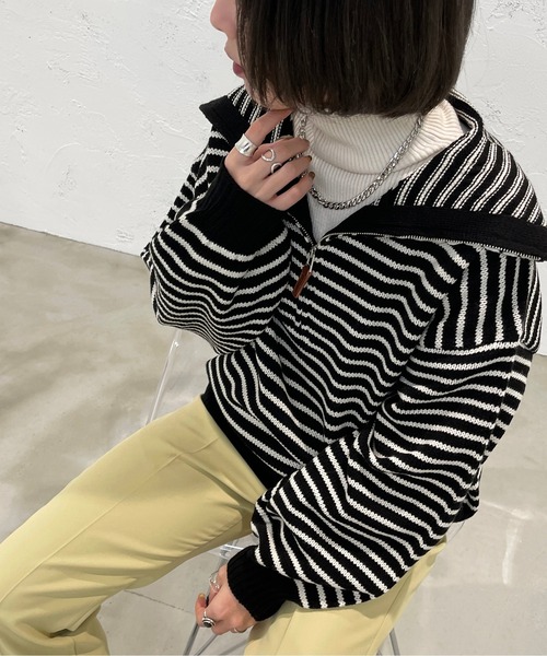 apres jour mignon（アプレジュールミニョン）の「ハーフジップボーダーニット【ZOZOTOWN限定アイテム】（ニット/セーター・レディース・ブラック/イエロー/アイボリー・X-LARGE/フリー）」の2枚目の写真