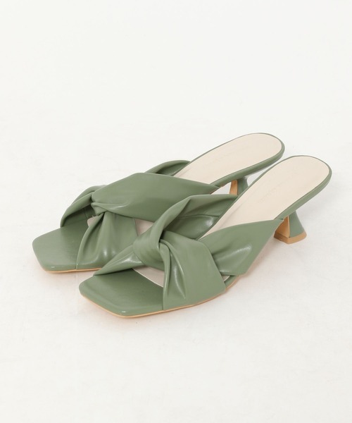 mysty woman（ミスティウーマン）の「クロスリボンサンダル 270329（サンダル・レディース・ブラック/カーキ/アイボリー・MEDIUM/LARGE）」の4枚目の写真