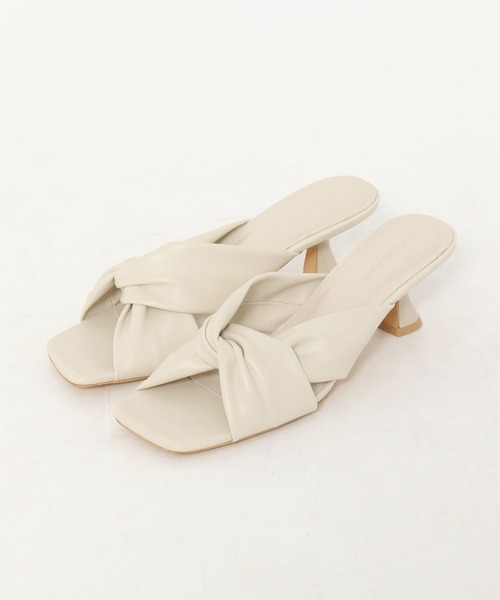 mysty woman（ミスティウーマン）の「クロスリボンサンダル 270329（サンダル・レディース・ブラック/カーキ/アイボリー・MEDIUM/LARGE）」の5枚目の写真