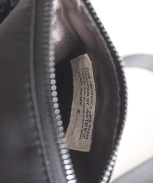 AVIREX（アヴィレックス）の「【直営店限定】MINI POUCH ストラップ付き/ ミニポーチ/ ミニショルダーバッグ（ショルダーバッグ・レディース・ブラック・FREE）」の13枚目の写真