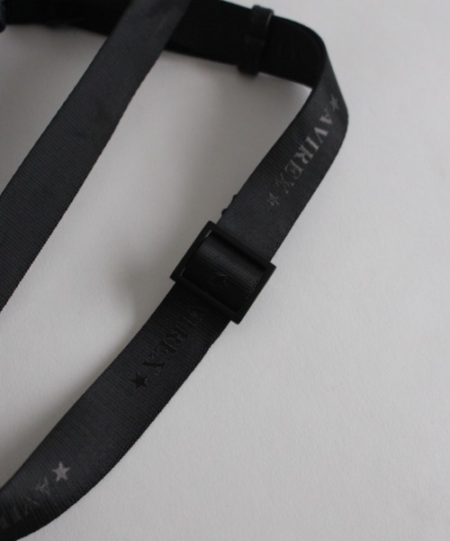 AVIREX（アヴィレックス）の「【直営店限定】MINI POUCH ストラップ付き/ ミニポーチ/ ミニショルダーバッグ（ショルダーバッグ・レディース・ブラック・FREE）」の6枚目の写真