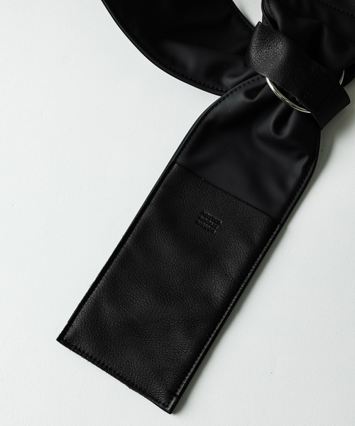 yorozu（ヨロズ）の「【YOROZU別注】ポリカーボネートタスキショルダー/ビックショルダーバッグM（ショルダーバッグ・レディース・ブラック/ベージュ/ホワイト・FREE）」の13枚目の写真