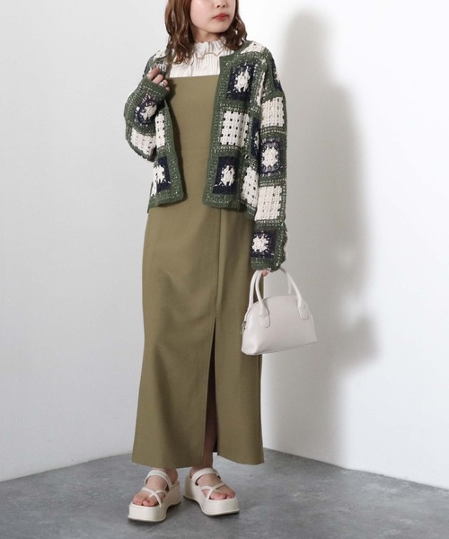 archives(アルシーヴ)の「スリットキャミワンピース(ワンピース・レディース・ブラック/アイボリー/グリーン系その他/モカ・MEDIUM/SMALL)」の4枚目の写真