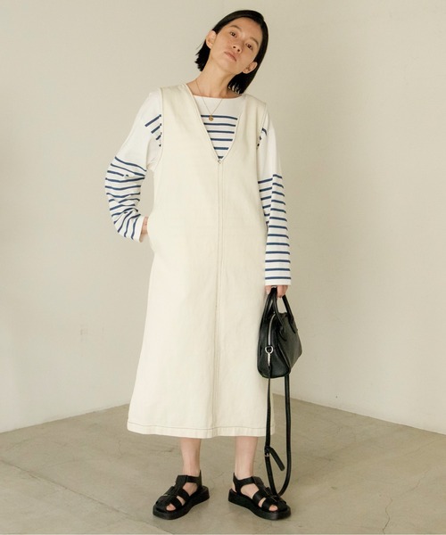 ANGIE（アンジー）の「Vネックデニムジャンスカ（ジャンパースカート・レディース・ブラック/オフホワイト/ブルー・FREE）」の15枚目の写真