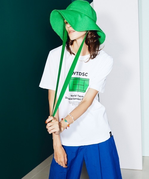 DOUBLE STANDARD CLOTHING(ダブルスタンダードクロージング)の「グラフィックTシャツ(Tシャツ/カットソー・レディース・オフホワイト/グリーン/トップグレー・FREE)」の2枚目の写真
