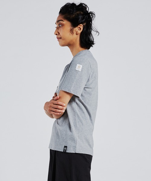 DOUBLE STANDARD CLOTHING(ダブルスタンダードクロージング)の「グラフィックTシャツ(Tシャツ/カットソー・レディース・オフホワイト/グリーン/トップグレー・FREE)」の6枚目の写真