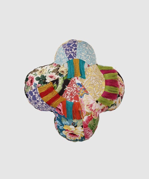 WW CUSHION MIRIAM FLOWER CLOVER