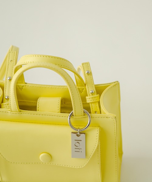 loti（ロティ）の「WEB限定 loti ポケットミニスクエアショルダー（ショルダーバッグ・レディース・ブラック/ピンク/イエロー/グリーン・ONE SIZE）」の11枚目の写真