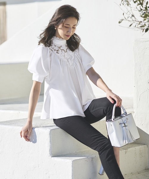 ルイルエブティック RUIRUE BOUTIQUE トライアングルレースブラウス （ネイビー） ルイルエブティック RUIRUE BOUTIQUE トライアングルレース