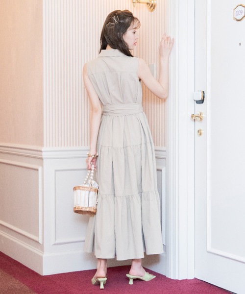 VIOLETTA（ヴィオレッタ）の「バリモアカラーティアードシャツワンピース（ワンピース・レディース・ホワイト/ベージュ・FREE）」の20枚目の写真