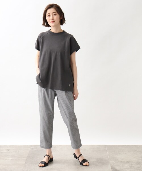 grove(グローブ)の「grove×Something モックネックTシャツ(Tシャツ/カットソー・レディース・アイボリー/ダークグレー/レッド系1・02/03)」の15枚目の写真