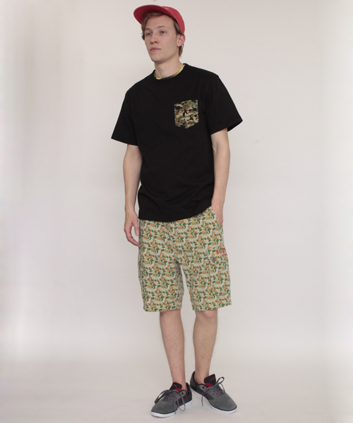 XLARGE（エクストララージ）の「EMBROIDERY 6PANEL CAP（キャップ・メンズ・ブラック/ベージュ/レッド・ONE SIZE）」の4枚目の写真