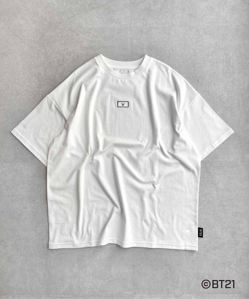 BT21（ビーティーイシビル）の「BT21 Tシャツ（Tシャツ/カットソー・レディース・ホワイト/ブルー/イエロー/パープル/ブラウン/レッド/ピンク・FREE）」の8枚目の写真