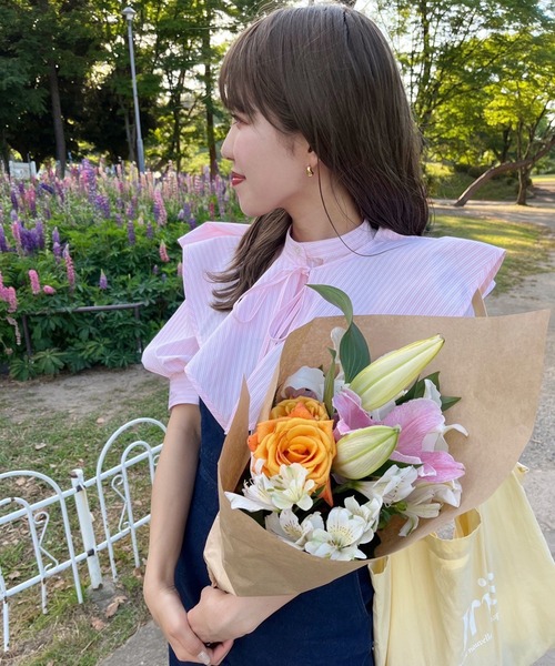 one after another NICE CLAUP（ワンアフターアナザーナイスクラップ）の「スタッフ考案　襟取り外し2wayブラウス（シャツ/ブラウス・レディース・オフホワイト/ピンク系その他/サックスブルー系・FREE）」の3枚目の写真