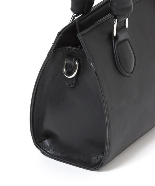 PAGEBOY（ページボーイ）の「ツイストハンドルバッグ（ショルダーバッグ・レディース・ブラック/シルバー・FREE）」の15枚目の写真