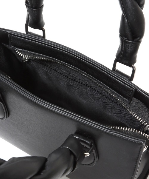 PAGEBOY（ページボーイ）の「ツイストハンドルバッグ（ショルダーバッグ・レディース・ブラック/シルバー・FREE）」の18枚目の写真