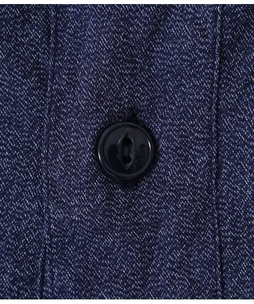 GOLD（ゴールド）の「GOLD / ゴールド：COVERT CHAMBRAY PULLOVER SHIRT：22A-GL28775[MUS]（シャツ/ブラウス・メンズ・ネイビー/ブラック・M）」の4枚目の写真