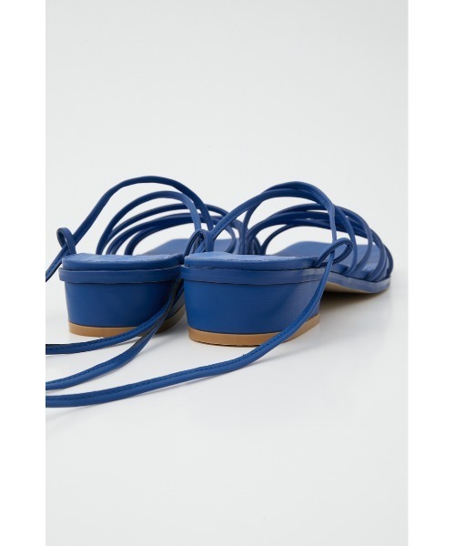 LAGUA GEM（ラグアジェム）の「LACE UP LOW HEEL SANDAL レースアップローヒールサンダル（サンダル・レディース・ブラック/ブルー・SMALL/MEDIUM/LARGE）」の11枚目の写真