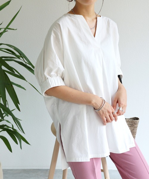 andme(アンドミー)の「ワッシャーコットン袖ギャザースキッパーブラウス(シャツ/ブラウス・レディース・オフホワイト/ライトベージュ/ネイビー/イエロー/オレンジ・M)」の2枚目の写真