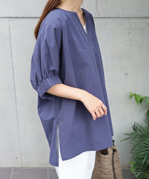 andme(アンドミー)の「ワッシャーコットン袖ギャザースキッパーブラウス(シャツ/ブラウス・レディース・オフホワイト/ライトベージュ/ネイビー/イエロー/オレンジ・M)」の7枚目の写真
