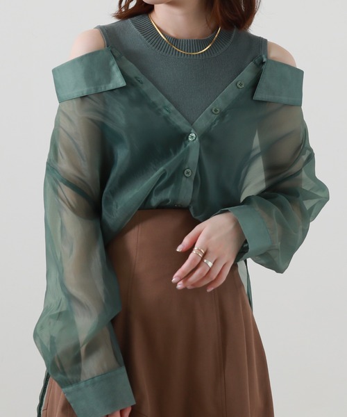 Cheek(チーク)の「シアーシャツ+ノースリニットプルオーバー(シャツ/ブラウス・レディース・ベージュ/サックスブルー/グリーン・MEDIUM)」の2枚目の写真