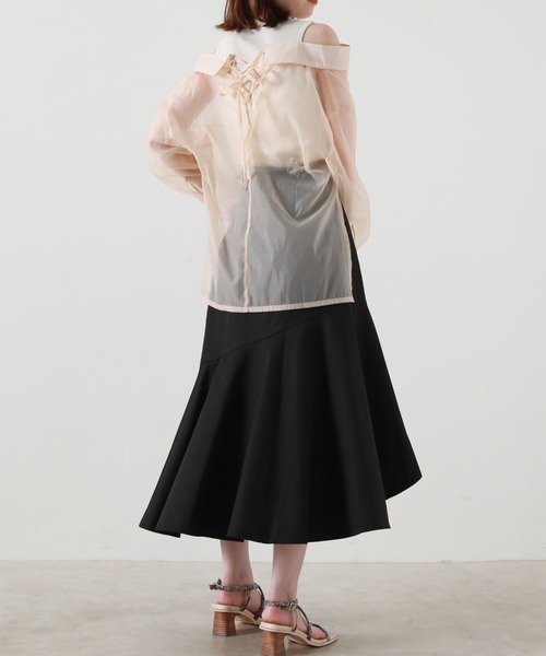 Cheek(チーク)の「シアーシャツ+ノースリニットプルオーバー(シャツ/ブラウス・レディース・ベージュ/サックスブルー/グリーン・MEDIUM)」の11枚目の写真