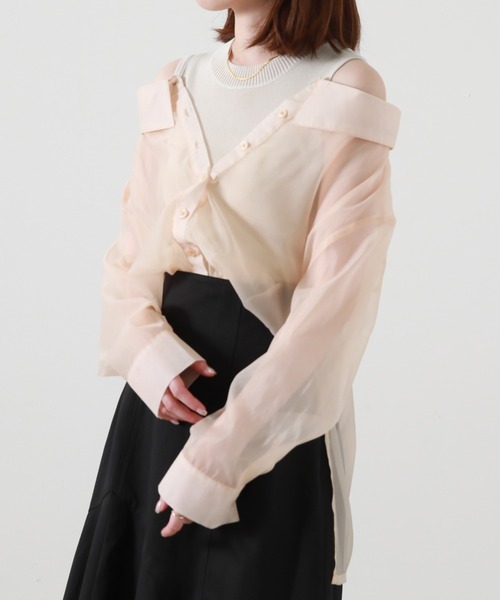 Cheek(チーク)の「シアーシャツ+ノースリニットプルオーバー(シャツ/ブラウス・レディース・ベージュ/サックスブルー/グリーン・MEDIUM)」の13枚目の写真