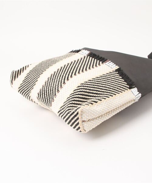 チチカカ（チチカカ）の「クリアトートバッグ（トートバッグ・レディース・ブラック/グリーン・FREE）」の17枚目の写真