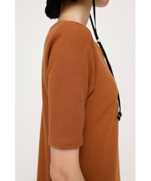 SLY（スライ）の「CUT RIB HENRY NECK S/OP カットリブ ヘンリーネック ショート ワンピース ミニワンピース（ワンピース・レディース・カーキ/ブラック/キャメル・1/2）」の17枚目の写真