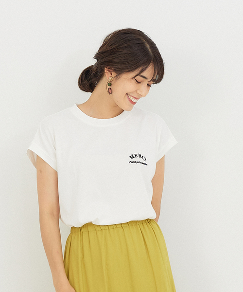 abahouse mavie（アバハウスマヴィ）の「フレンチオーバー刺繍Ｔシャツ（Tシャツ/カットソー・レディース・ホワイト/ブラウン/グリーン・フリー）」の2枚目の写真